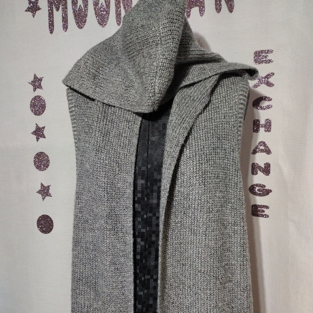 Grey hooded knit sweater vest           a new day